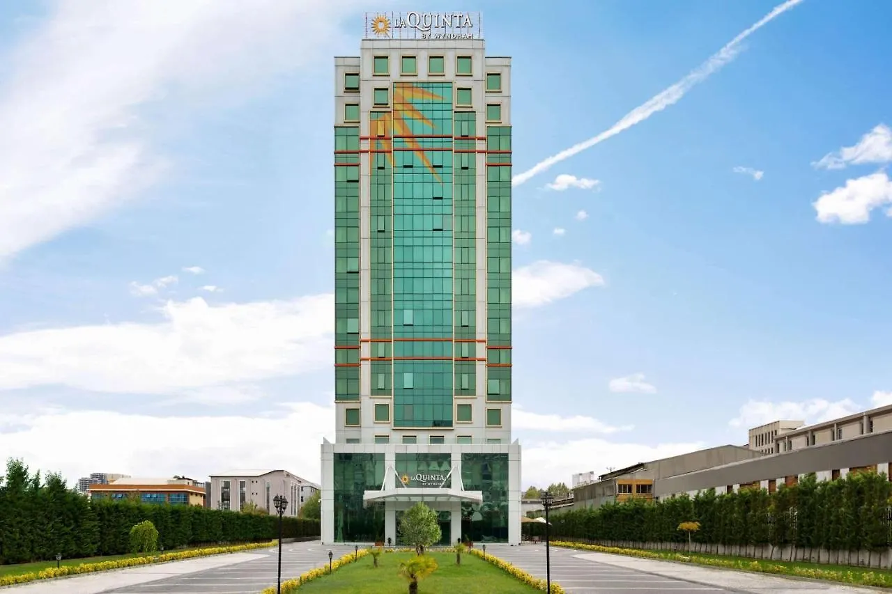 La Quinta By Wyndham Istanbul Gunesli