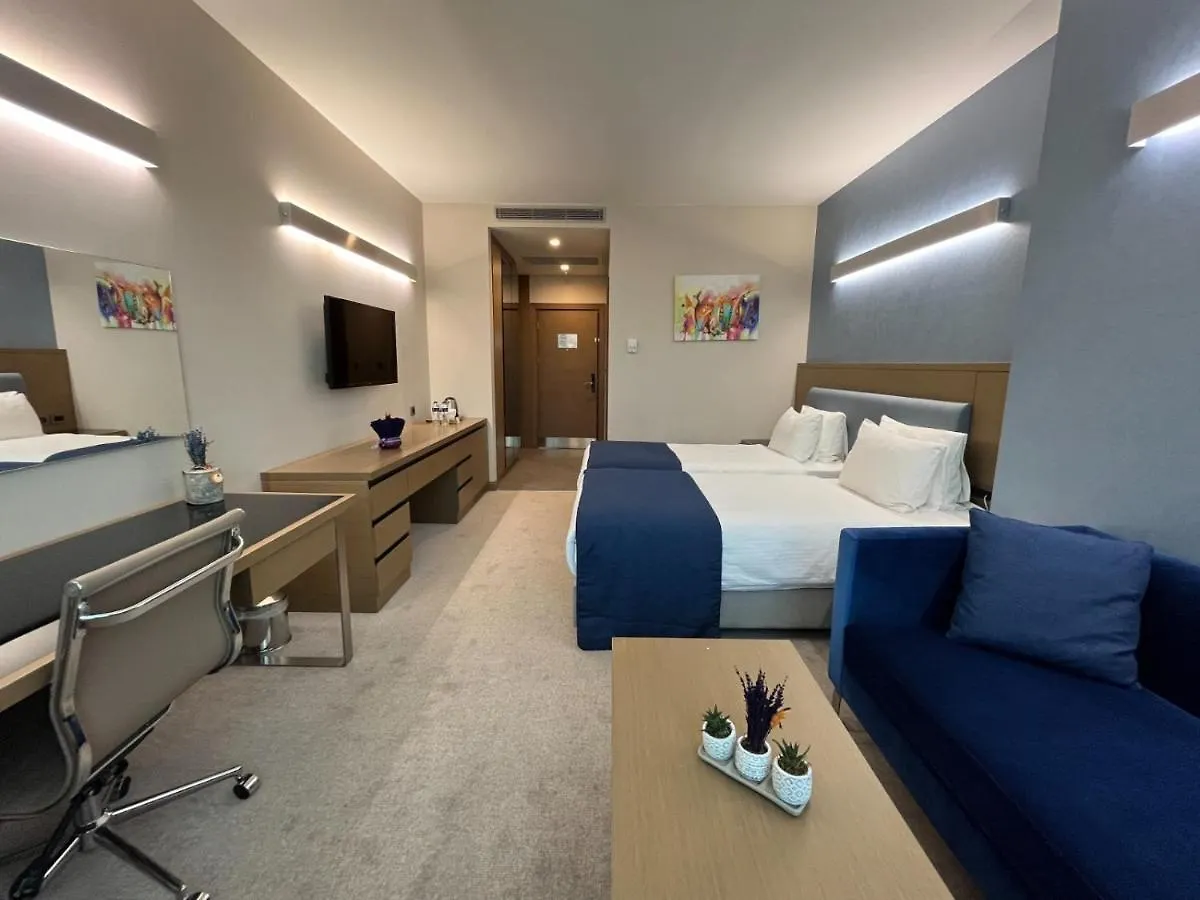 Hotel La Quinta By Wyndham Istanbul Gunesli