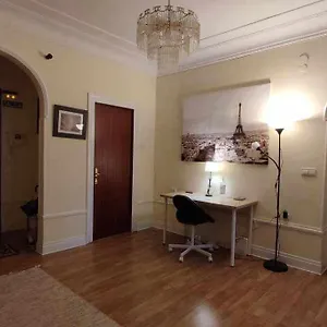 https://fliphouse-rooms.sansebastianhotels.net