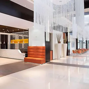 Hotel Ibis One - World Trade Centre ***