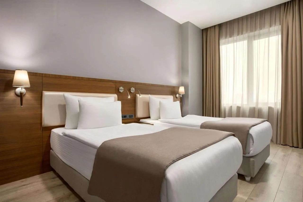La Quinta By Wyndham Istanbul Gunesli 5*,